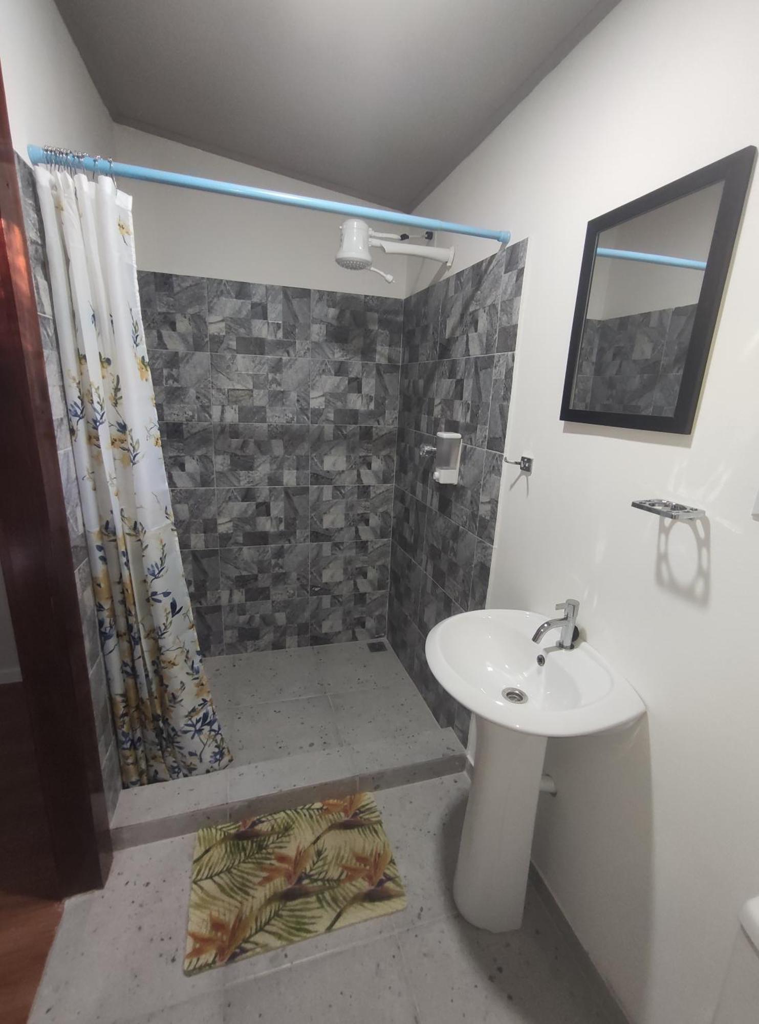 House In The Palm Forest Homestay Puerto Carrillo